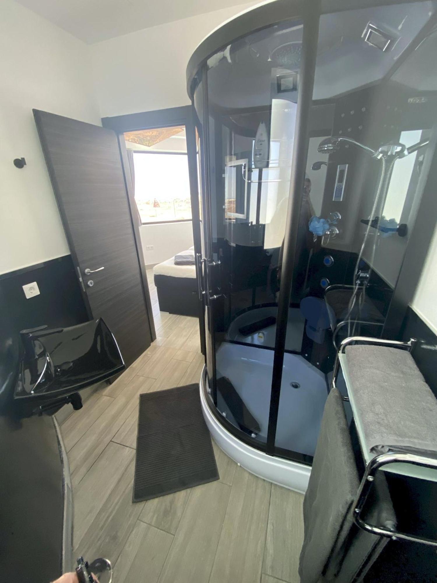Villa Poseidon Corralejo With Private Heated Pool, Sauna And Stunning Volcano Views By Amazzzing Travel Exterior photo