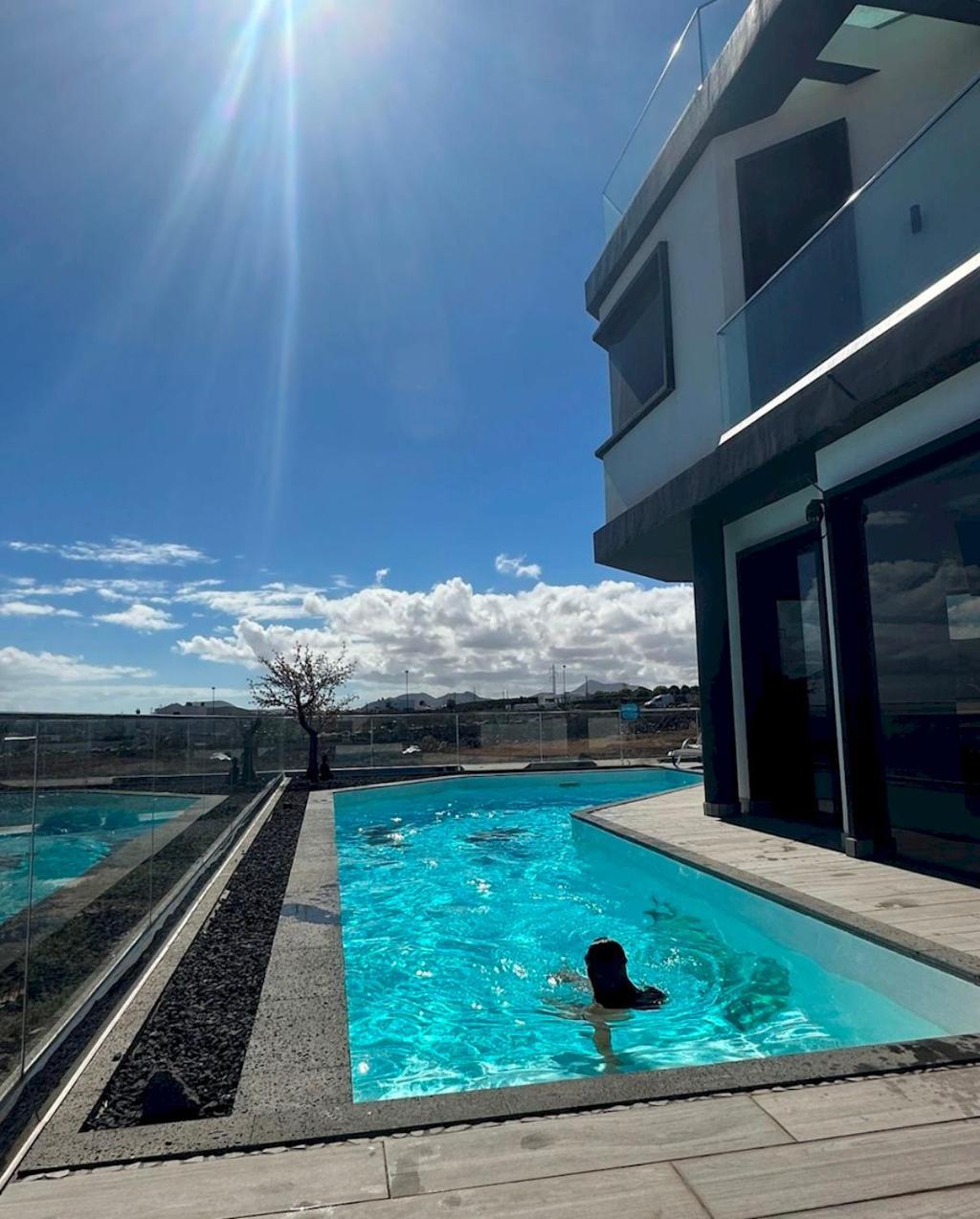 Villa Poseidon Corralejo With Private Heated Pool, Sauna And Stunning Volcano Views By Amazzzing Travel Exterior photo
